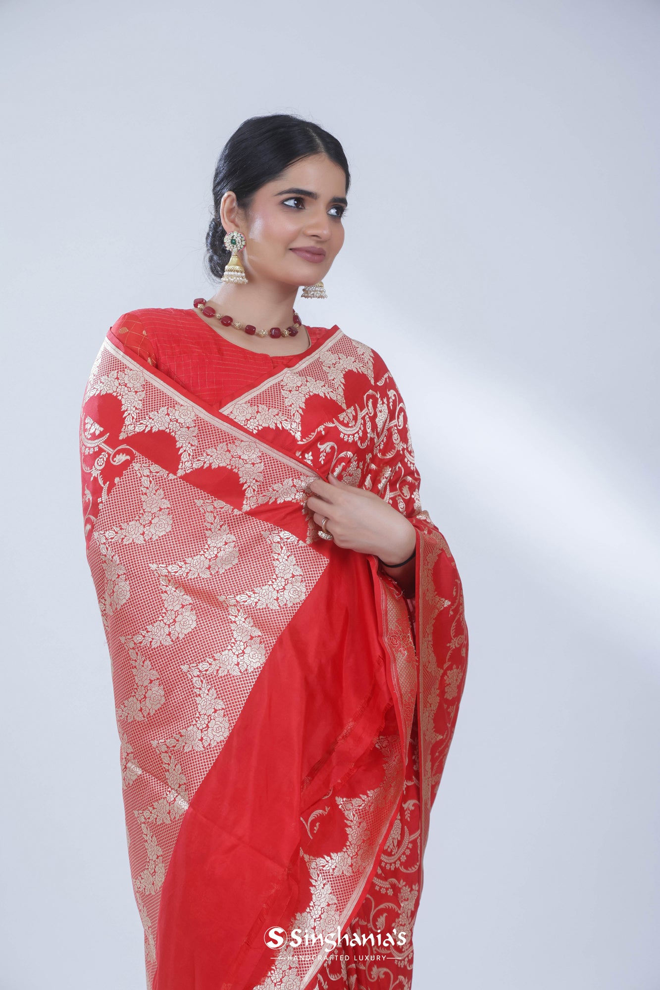 Chilli Red Banarasi Silk Saree With Floral Jaal Weaving