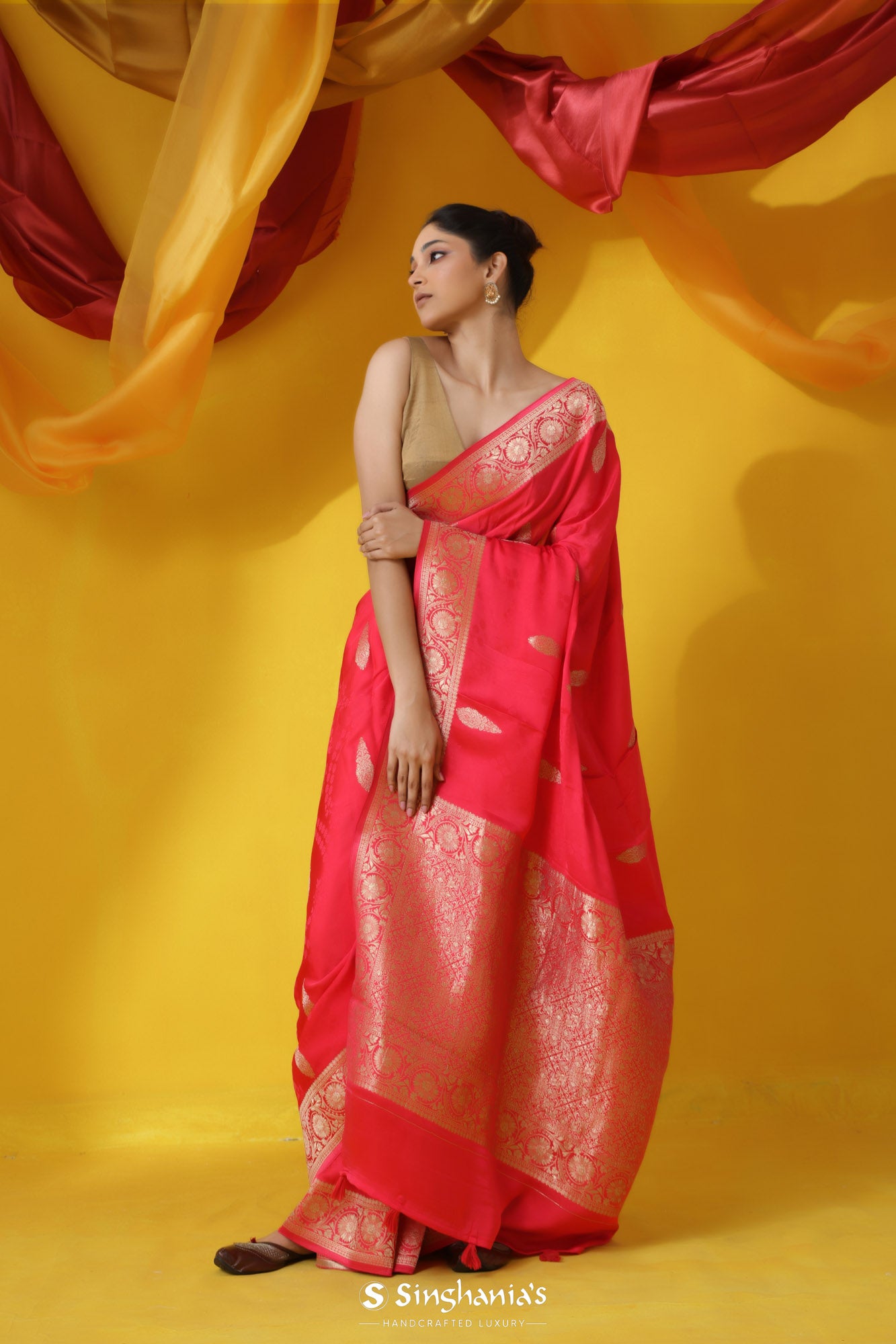 Alizarin Crimson Banarasi Satin Saree With Floral Buttas Design